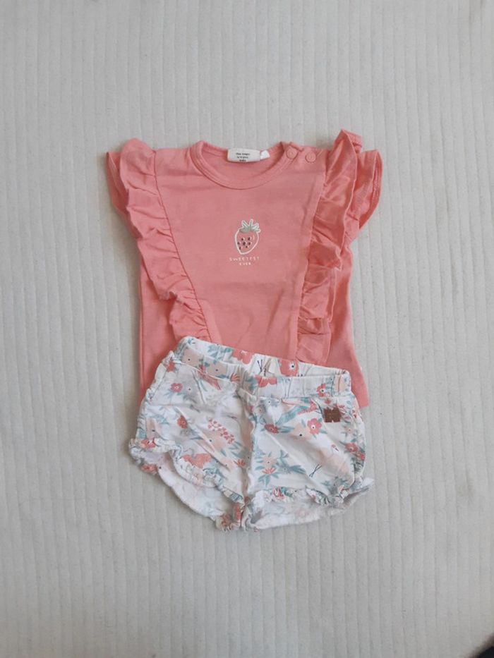 Tenue haut rose et short 3 mois