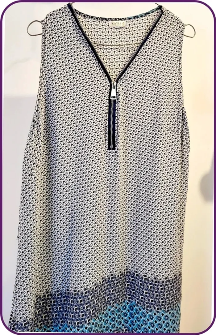 Robe sans manches imprimée géométrique – Kaylla – Taille XL/XXL
- Très bon état - Blanc Noir Bleu - photo numéro 2