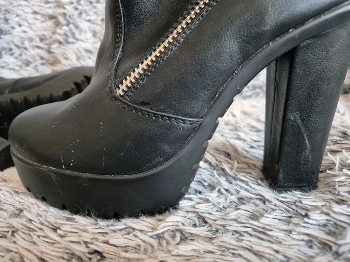 Bottines noir à talons - photo numéro 8