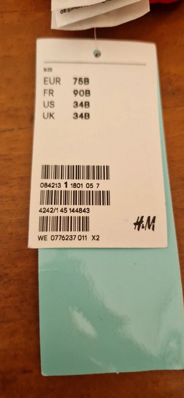 Haut maillot de bain neuf taille 90B - photo numéro 3