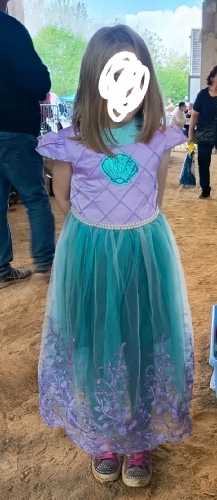 Tenue de princesse Elsa.