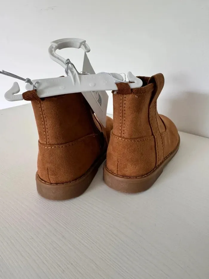 Bottines en daim || H&M || Taille 24 - photo numéro 4