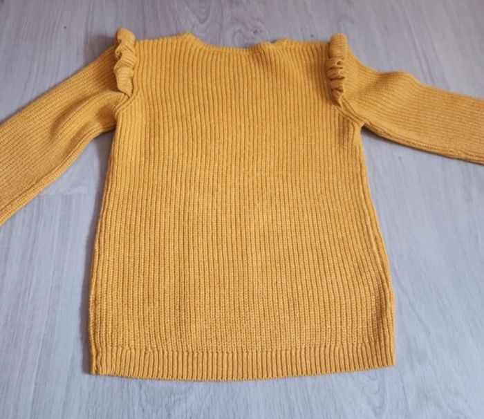 Pull à paillette jaune - photo numéro 3