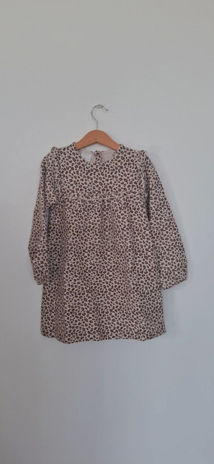 Robe léopard girly – Coton doux, parfait état - tenue parfaite pour la rentrée 🐆🌸 - photo numéro 2