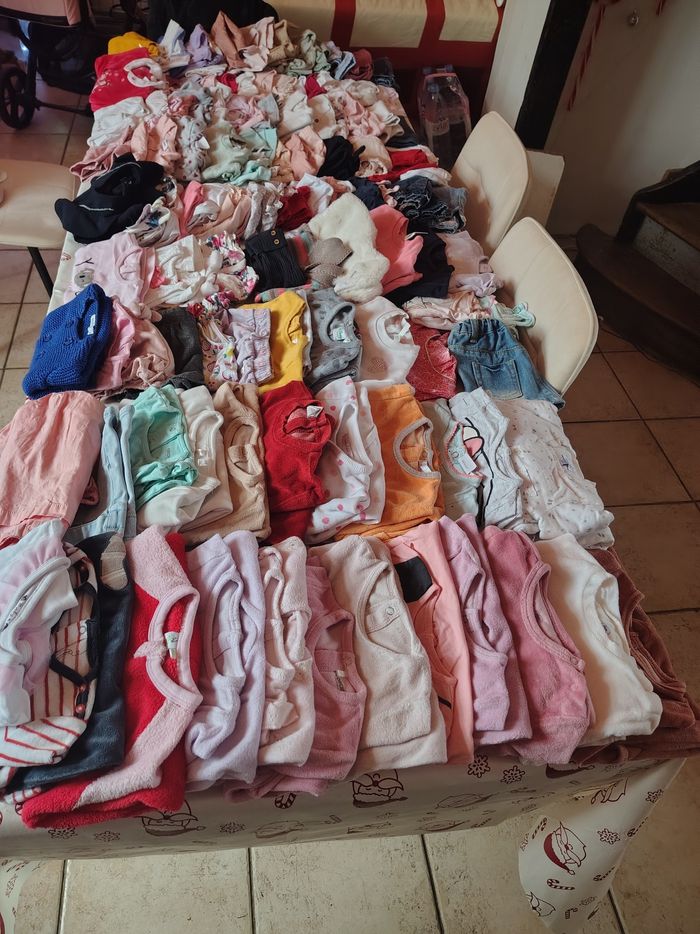 Gros lot 6 mois fille