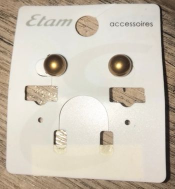 Paire de boucles d'oreilles doré neuve marque etam