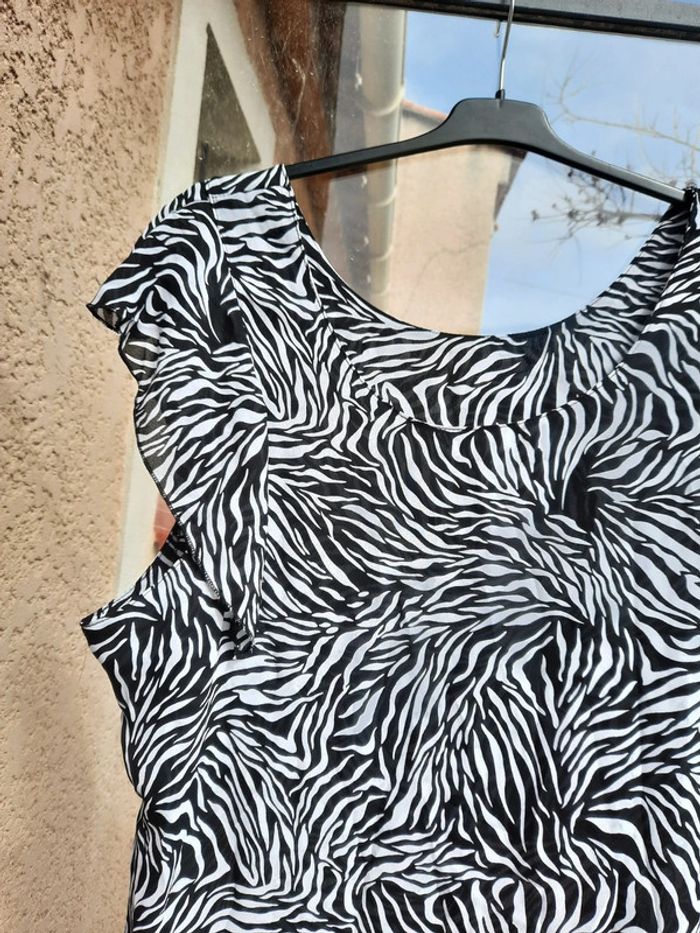 Blouse tunique fluide noire et blanche T 42 - photo numéro 3