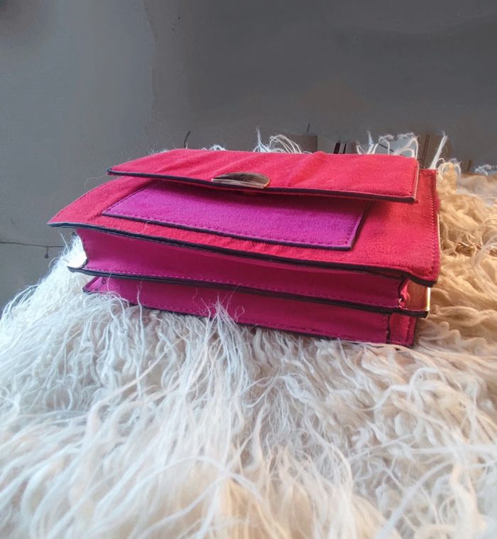 Pochette bicolore fuchsia et rouge New Look - photo numéro 2