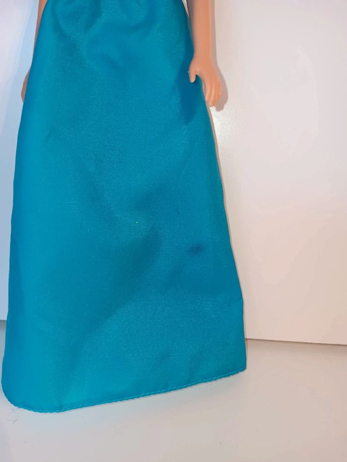 Poupée mattel barbie bal du prince (Année du moule corp 2010 tête 1998) - photo numéro 3