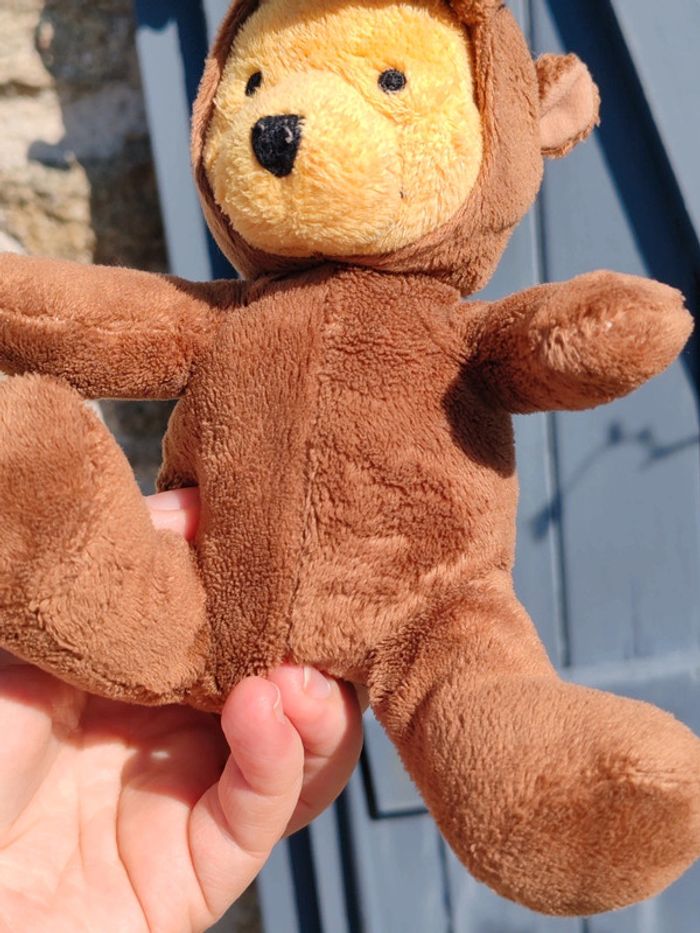 Peluche Winnie l'ourson deguisé en ours brun - photo numéro 6
