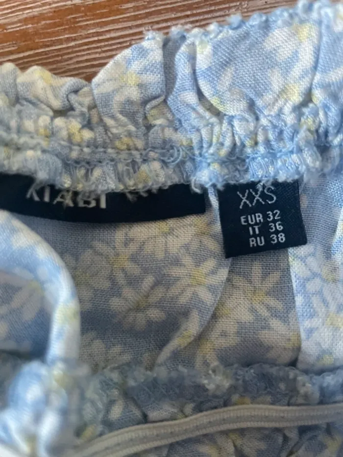 Débardeur à bretelles bleu à fleurs - photo numéro 4