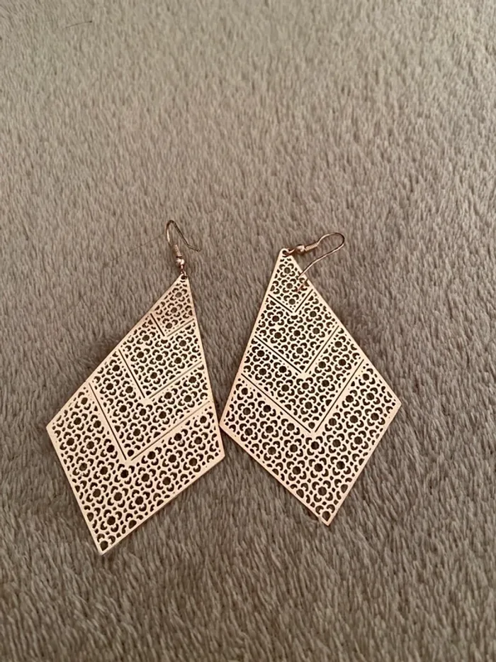 Boucles d’oreilles fantaisie