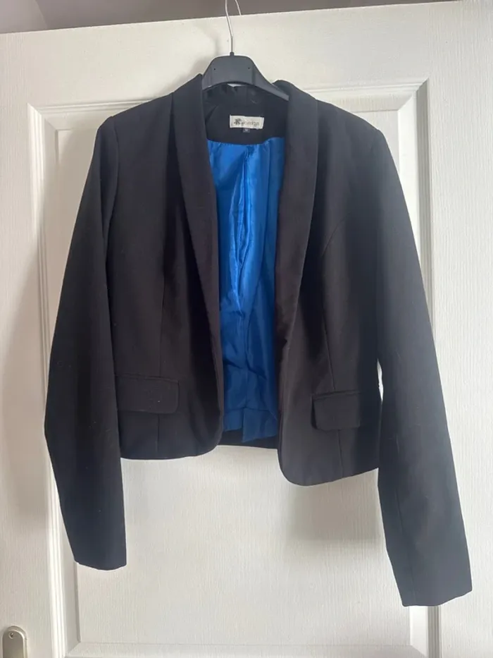 Blazer court noir