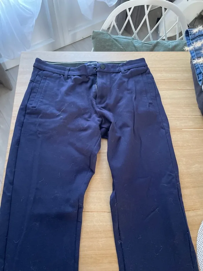 Pantalon style chino