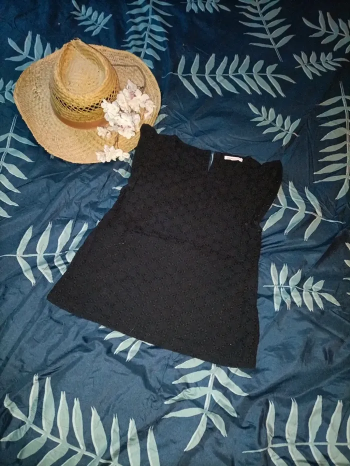 Jolie blouse brodée Monoprix 10 ans