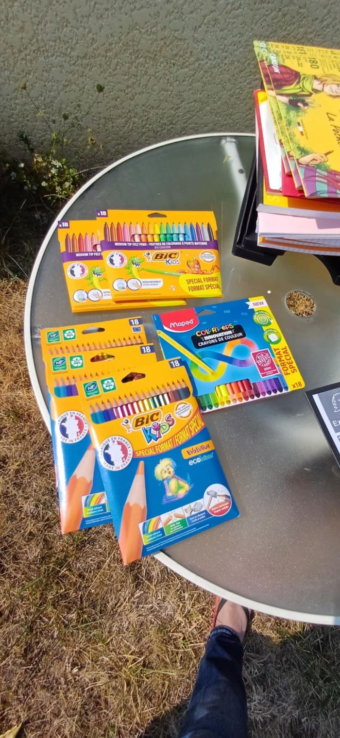 Gros lot de fournitures scolaires NEUF - photo numéro 5