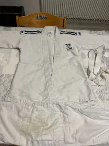 Kimono 10 ans judo adidas