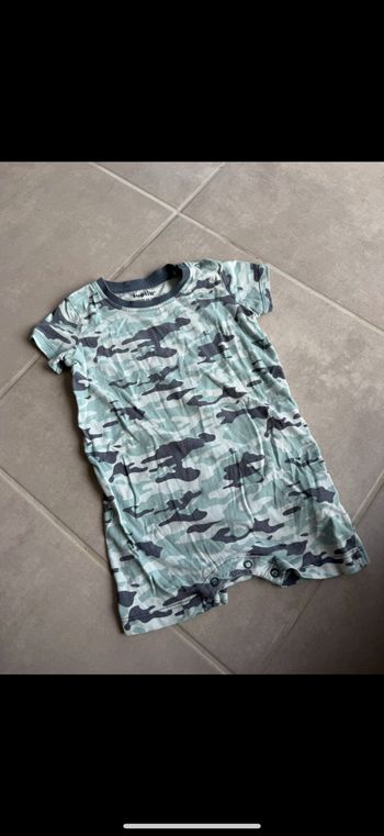 Barboteuse combishort camouflage 36 mois
