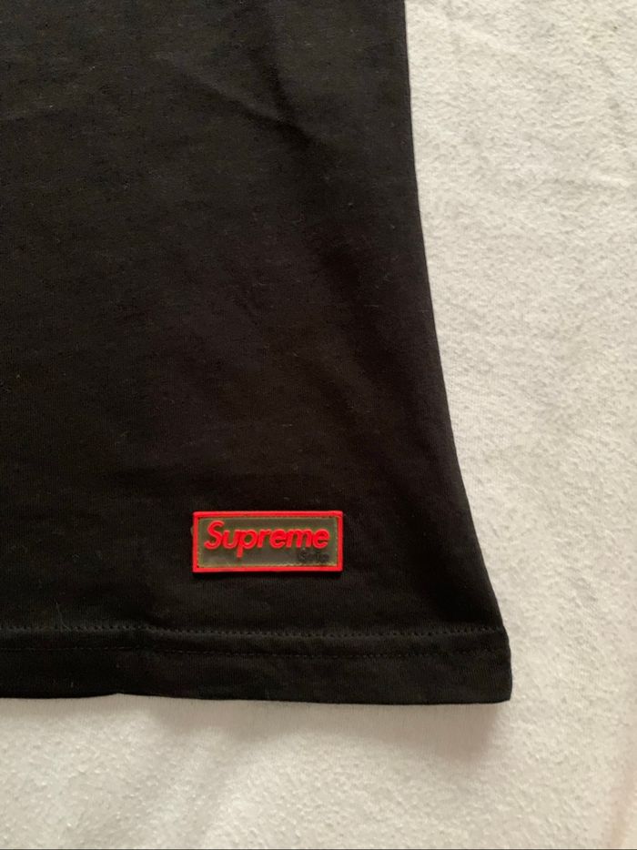 Tee shirt Supreme neuf - photo numéro 4