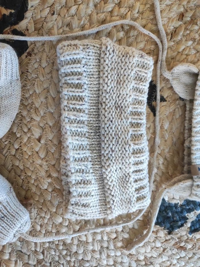 Ensemble bonnet cache cou et moufle - photo numéro 3