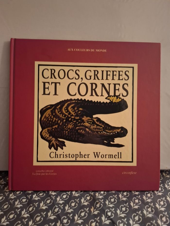 Crocs,griffes et cornes