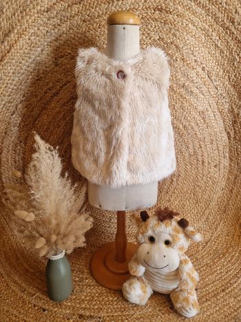 Gilet sans manche fausse fourrure beige fille sergent major 2 ans 92cm