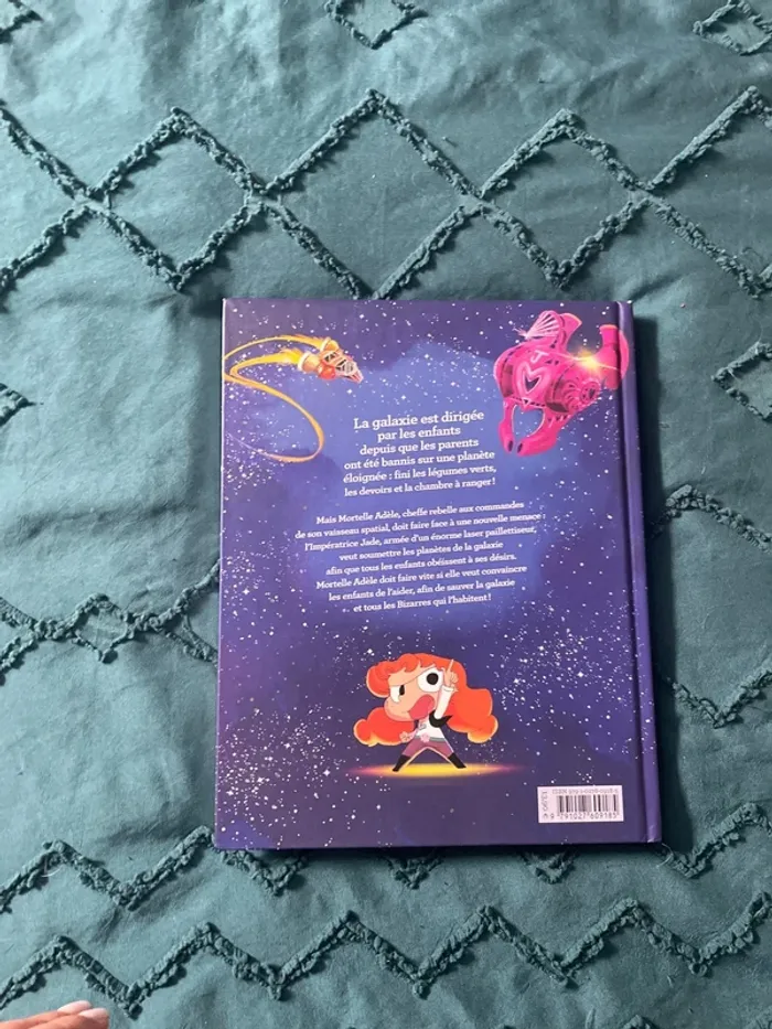 Livre Mortelle Adèle - photo numéro 3