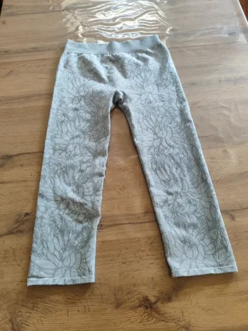 Legging Fabletics Gris Taille S - Confort et style ! Petit prix !