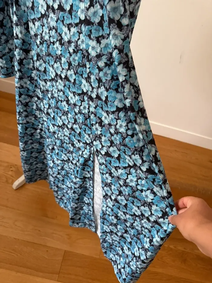 Jolie robe d’été L/40 fleurie - photo numéro 3