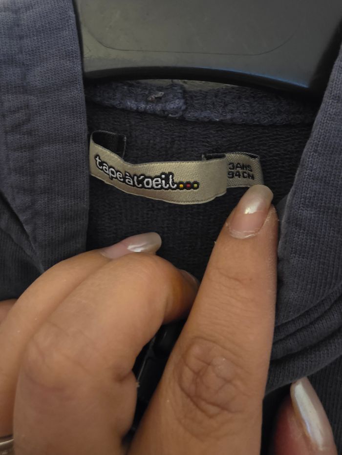 Pull a capuche à zip bleu marine taille 3 ans - photo numéro 3