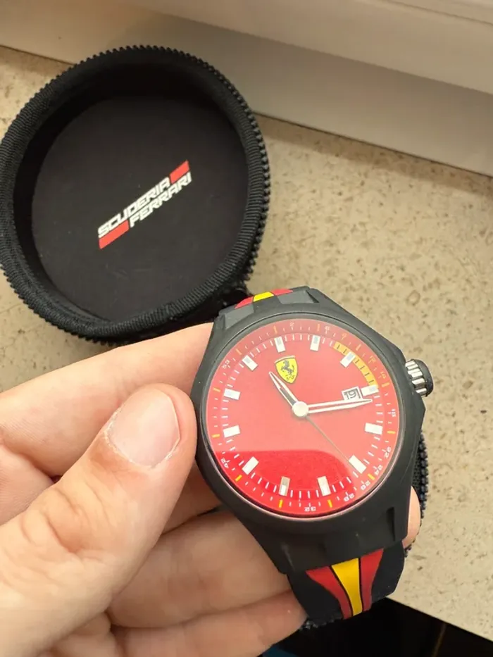 Montre Ferrari - photo numéro 7