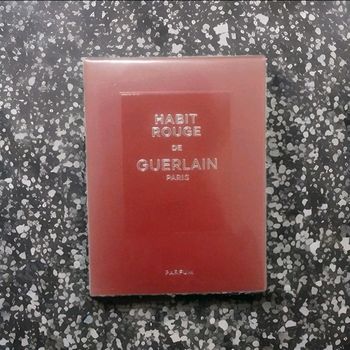 "Habit Rouge" de Guerlain Parfum
