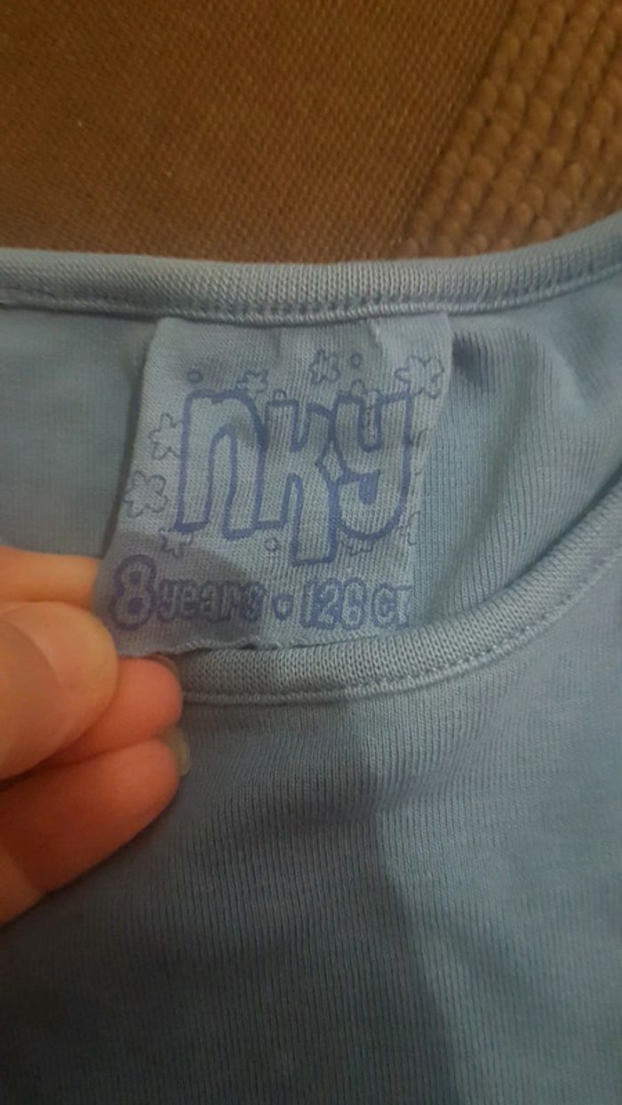 T shirt bleu - photo numéro 2