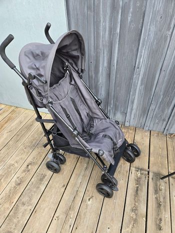 Poussette canne bebe confort