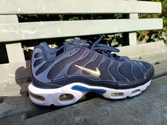 Baskets Nike tn taille 42 équipe de France - photo numéro 3