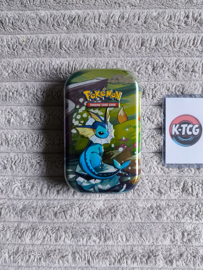 Mini Tin EV8.5 Évolutions Prismatiques – Aquali : Mini boîte métallique Pokémon officielle