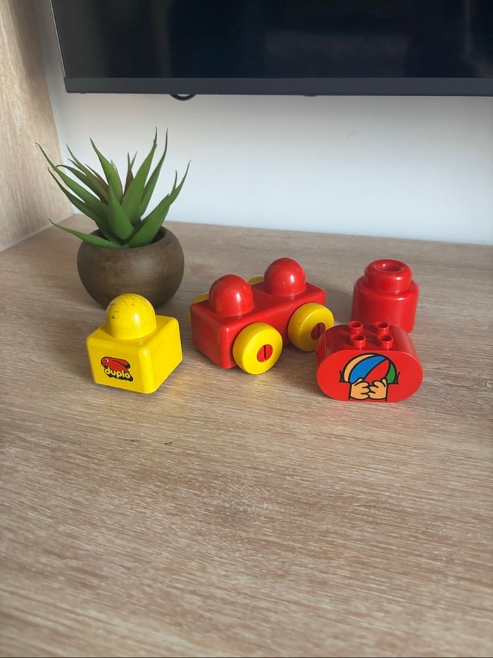 Lego duplo voiture rouge