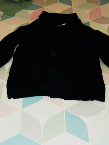 D1387 - gilet garçon 12 mois