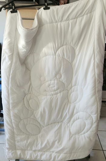 Couette lit enfant blanc ourson