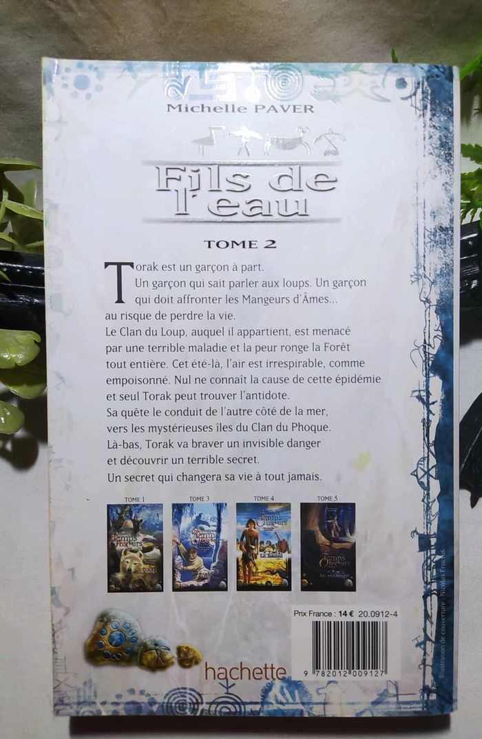 Chroniques des Temps Obscurs - Fils de l'eau de de Michelle Paver – Tome 2 - photo numéro 2