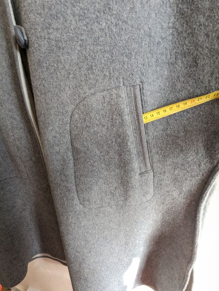 Cape en laine feutrée grise Roca Paris  – Made in France - photo numéro 3