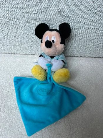 Doudou plat mouchoir Mickey bleu