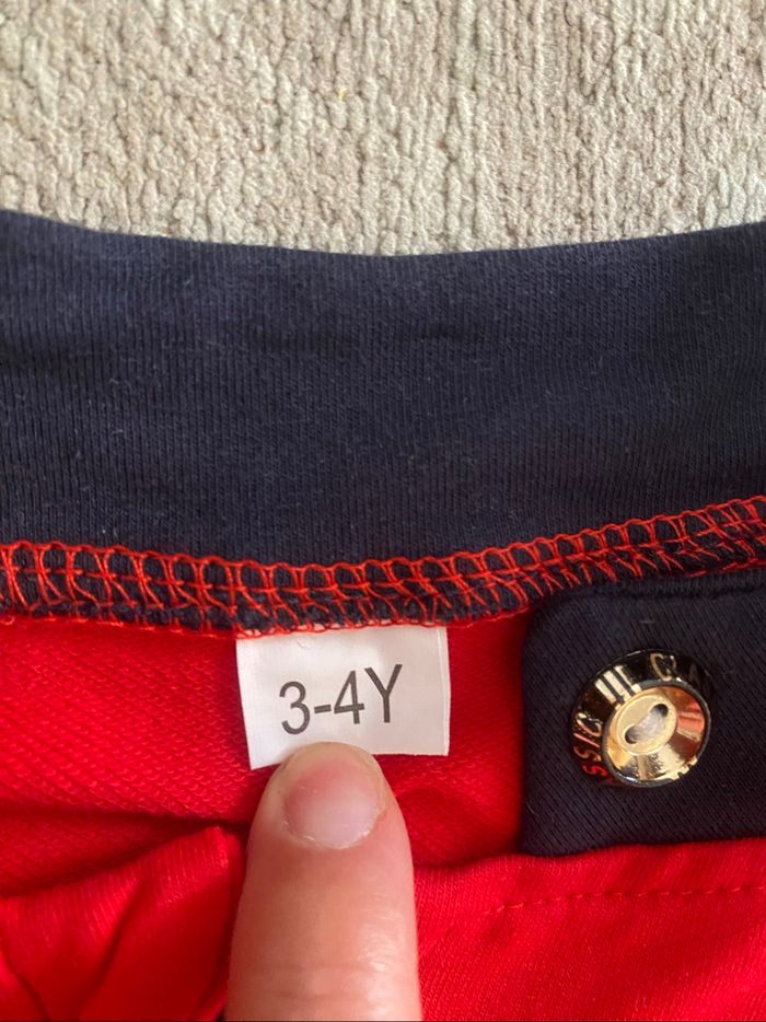 Gilet neuf 3/4 ans - photo numéro 2