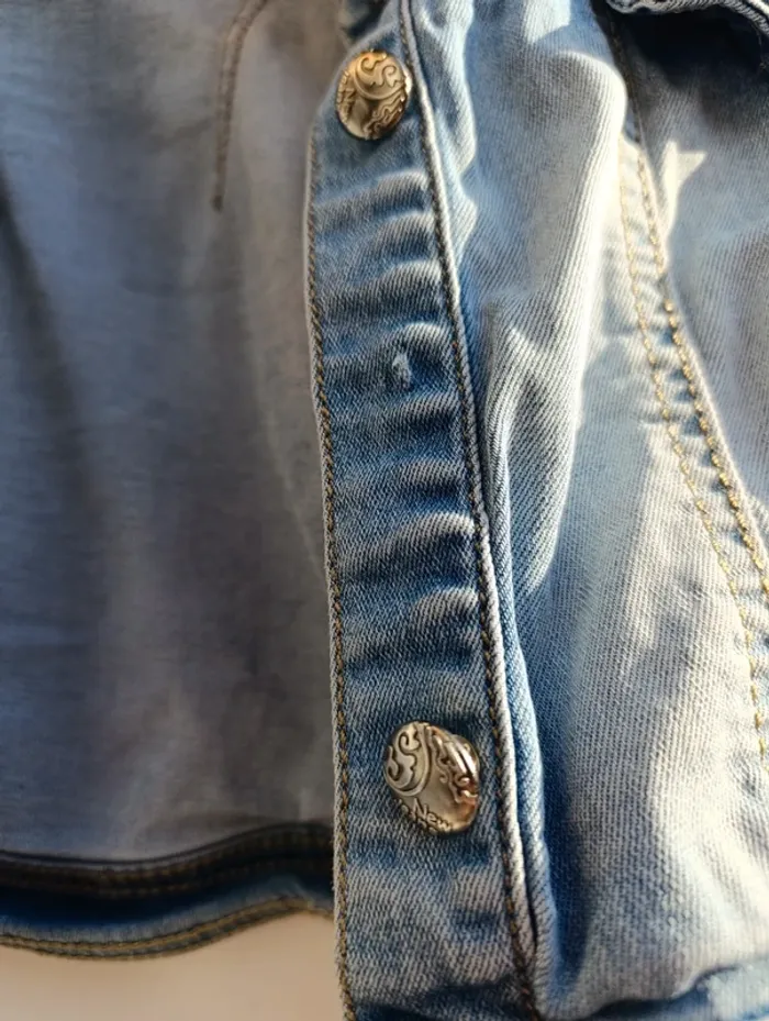 Veste en jean courte , taille S, bon état ! - photo numéro 4