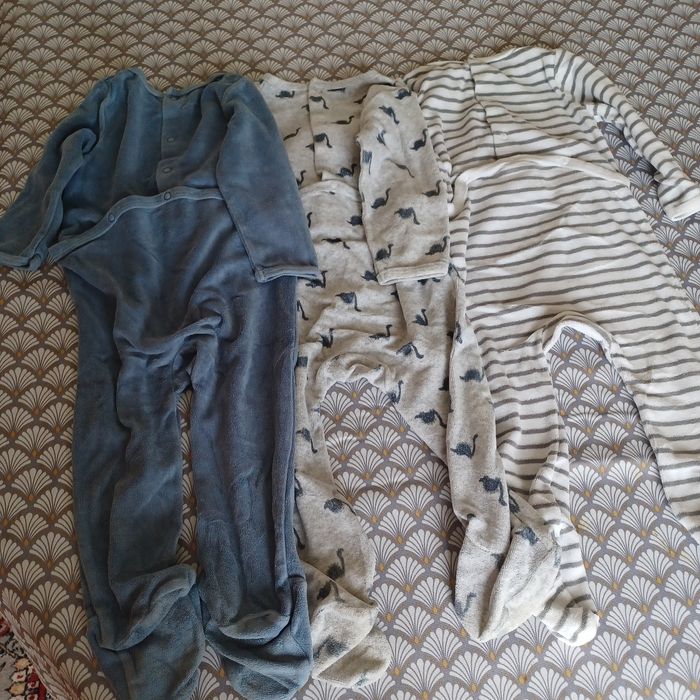 Pyjama bébé 18 mois - photo numéro 2