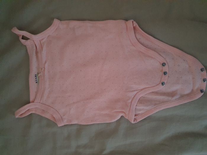 Lot de bodies 12 mois - photo numéro 2