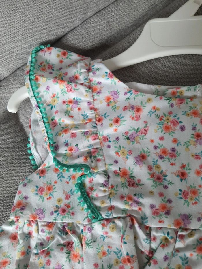 Robe en coton motif fleuri style Liberty Lola Palacios taille 2 ans neuf avec - photo numéro 2