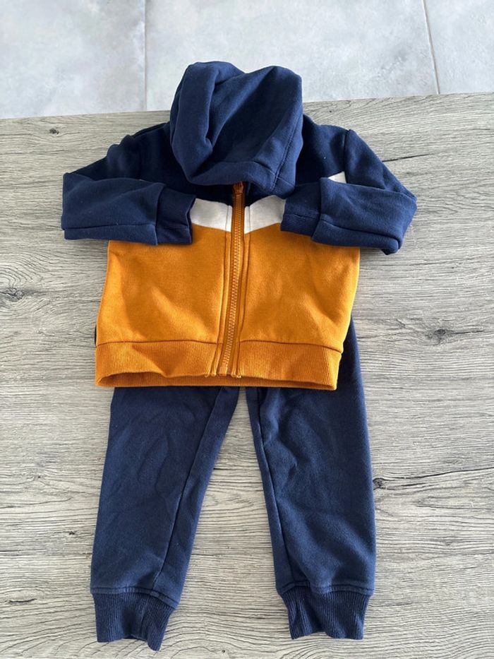 Ensemble jogging bébé