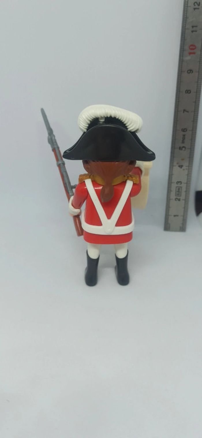Homme soldat avec parchemin et arme playmobil - photo numéro 4