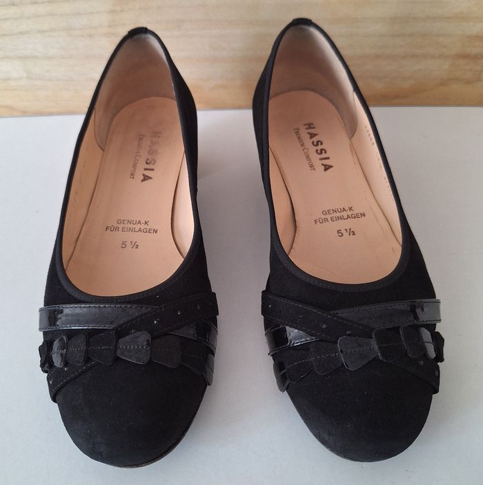 Ballerines à petits talons en cuir véritable
